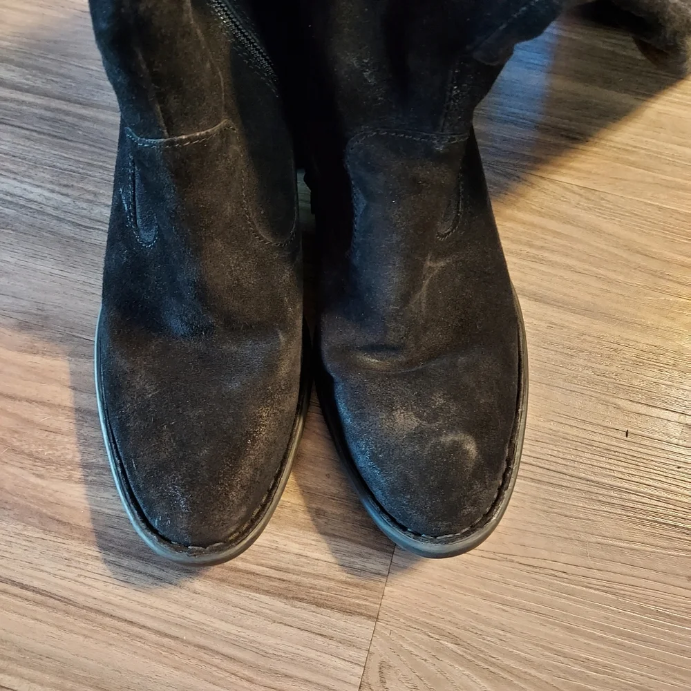 Born leather suede cricket boots size 9.5